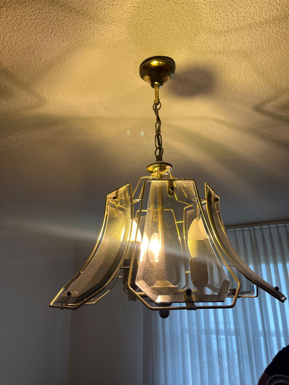 Kronleuchter & Deckenlampen: Vintage Deckenleuchte Messing mit Glas-Elementen – Gebraucht aus Münchenbuchsee von Lucy415 1