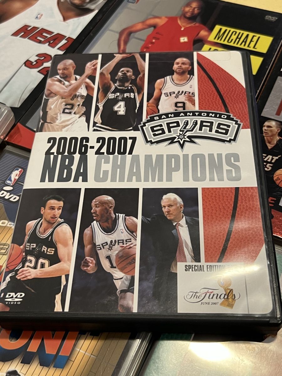 Tutti i VHS: NBA Collection Michael Jordan, Shaq, Larry Bird + VHS NCAA D – Nuovo (secondo la descrizione) da Muralto venduto da dan_pf8r 2