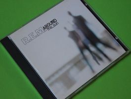 R.E.M. - AROUND THE SUN CD 2004