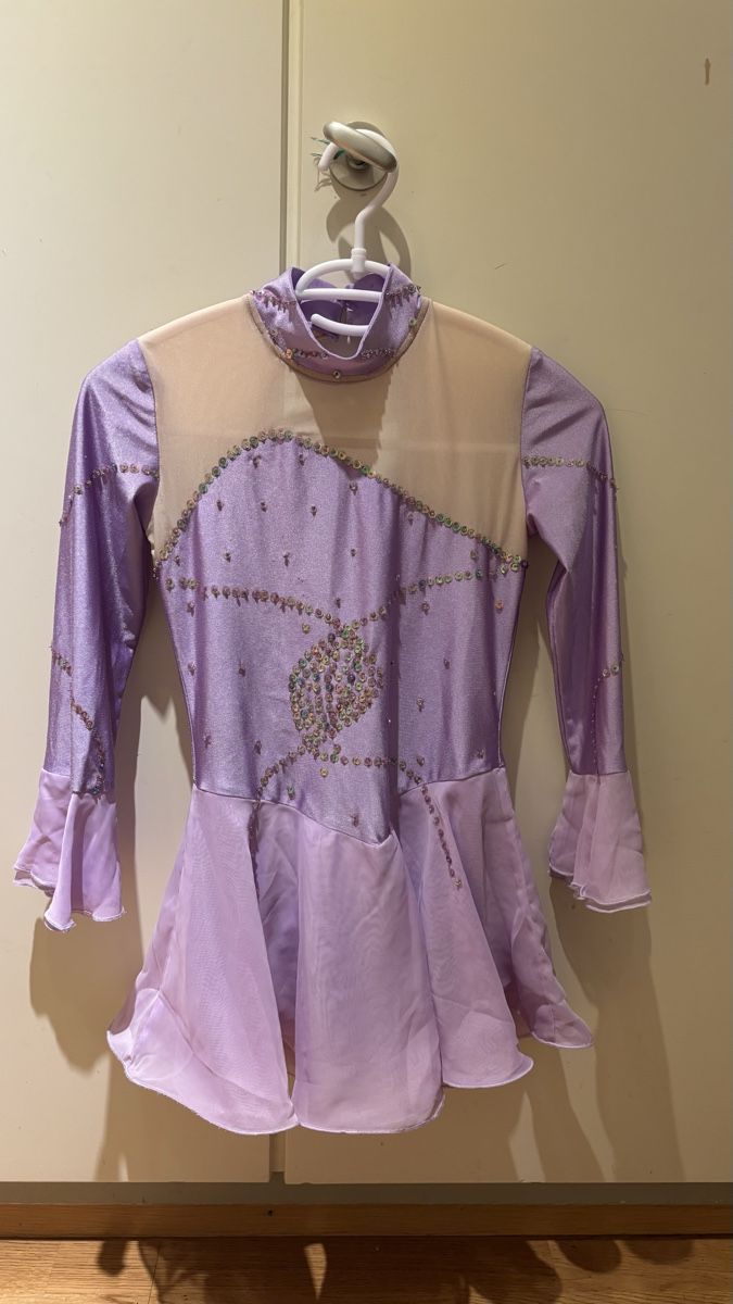 Vestiti & Gonne: Eiskunstlauf Kürkleid Gr. 152 – Usato da Wetzikon ZH venduto da pinkilady44