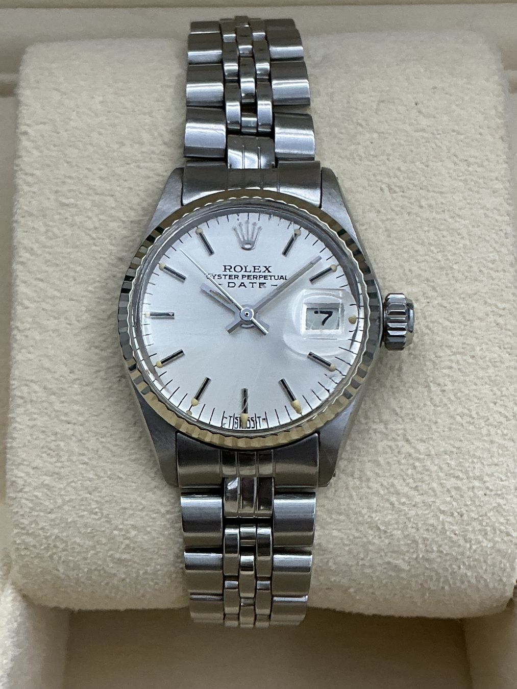 Rolex Orologi: Rolex Oyster Perpetual Lady Date Silver Dial 6517 – Usato da Zürich venduto da watchdealer-24 1