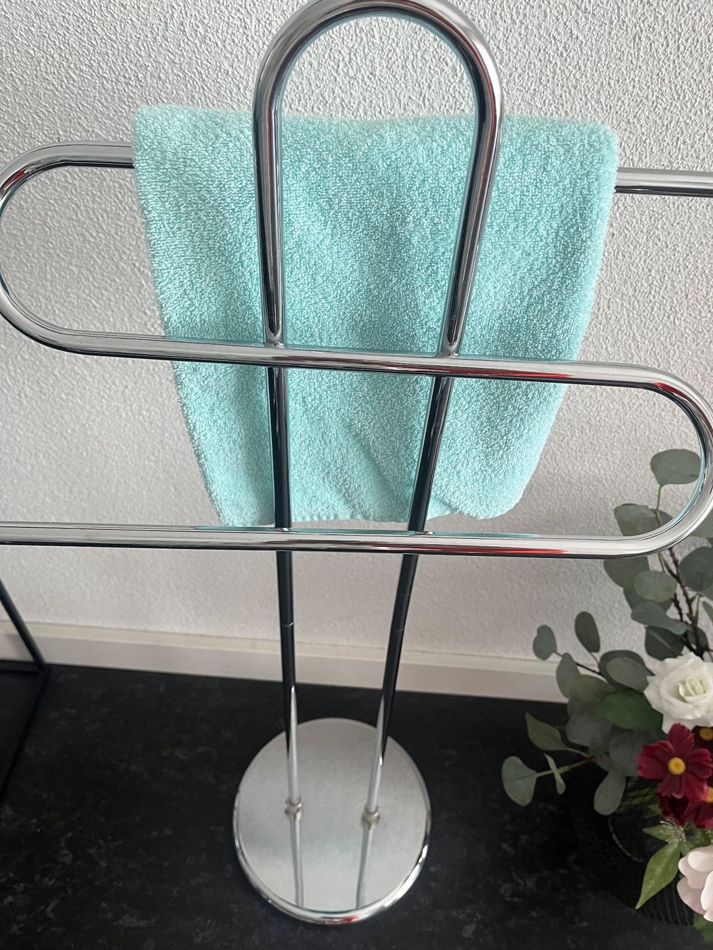 Portes-serviettes: Handtuchhalter / Kleiderdiener – Neuf (Voir description) à Luzern par Coocoo44 1