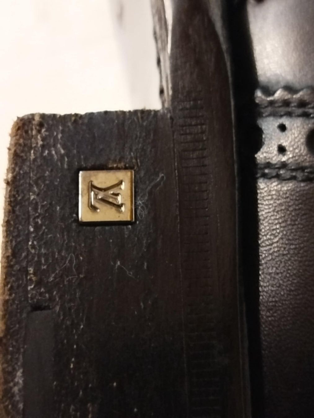 Louis Vuitton Herrenschuhe: Louis Vuitton chaussures / 42,5 – Gebraucht aus La Chaux-de-Fonds von Emmaus2300CDF 7