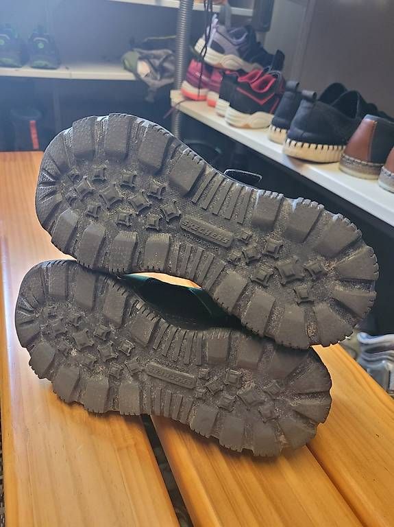 Scarpe per ragazzi: Kinderschuhe – Usato da Balgach venduto da Pickle 2