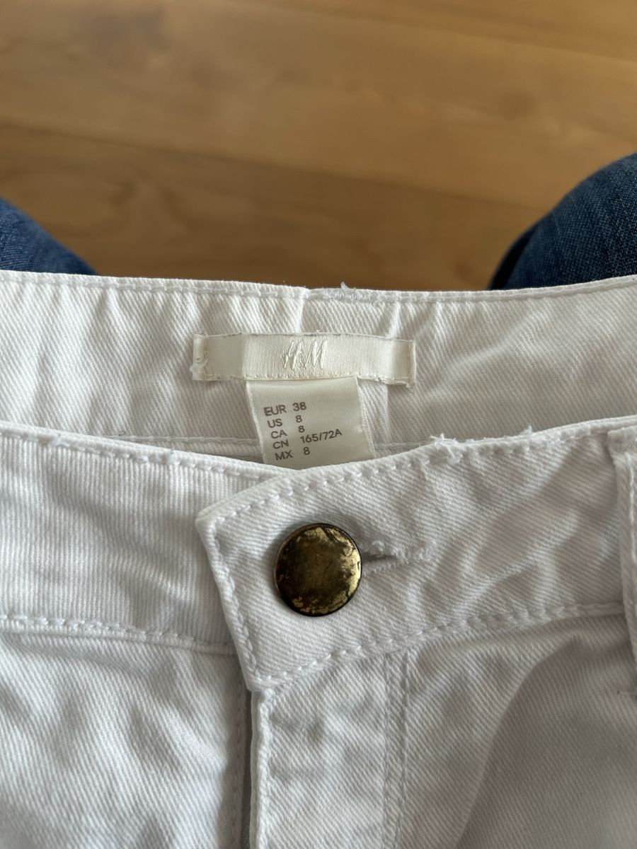 H&M Hosen: H&M Shorts, Weiss, Gr.38 – Gebraucht aus Goldswil von Juli20 1