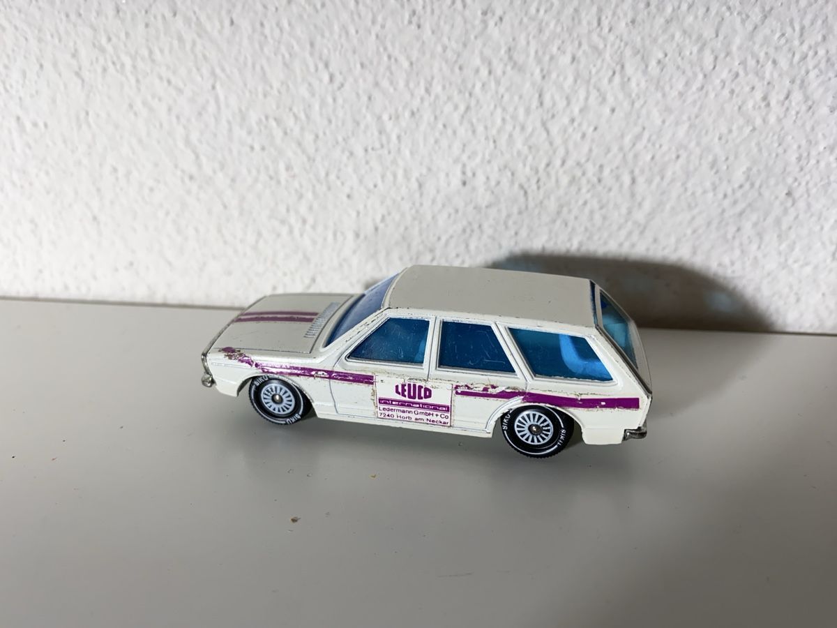 Siku Modellini d'auto: Siku VW passat – Usato da Winterthur venduto da ben_9vxx