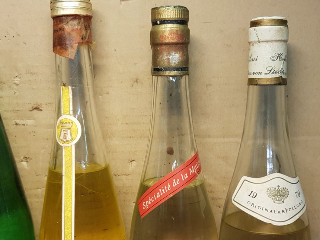 Bevande alcoliche: 12 Fl. Versch. Destillate. #1933 – Nuovo (secondo la descrizione) da Schöftland venduto da Topdeal4 4