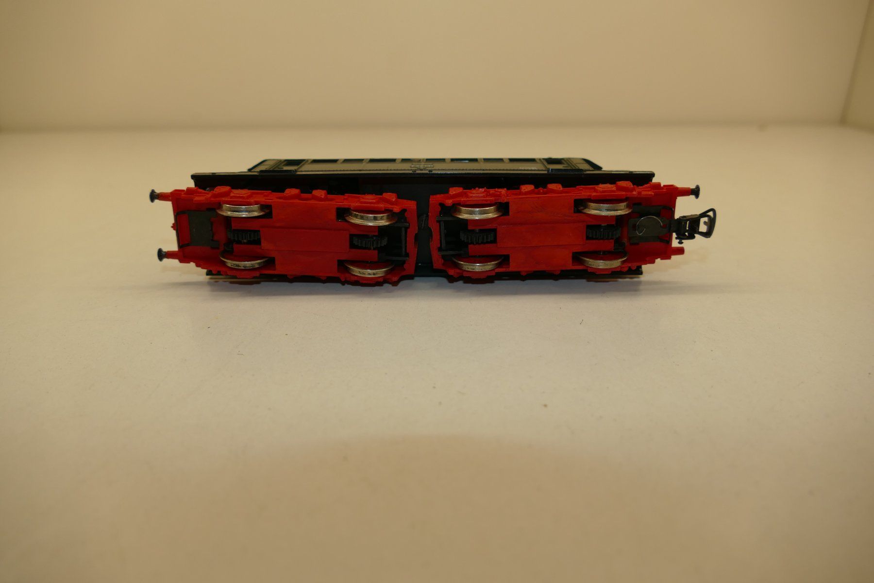Piko Modelleisenbahnen: Piko H0: DR Elektrolok E44 grün – Gebraucht aus Niederhasli von rail-duerst 4