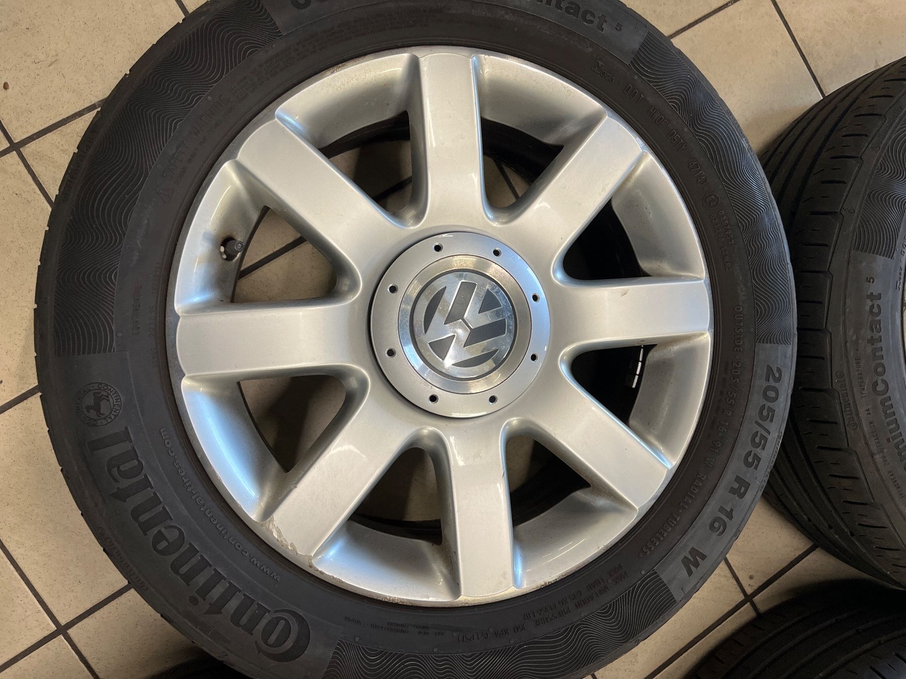 Volkswagen Pneus & Kompletträder: VW Original Felgen Satz – Gebraucht aus Grossdietwil von Chregu86 5