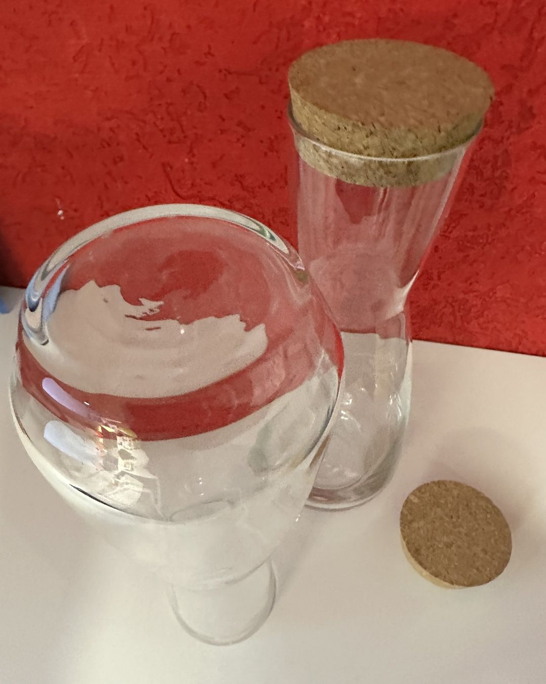 Karaffen: Edle Wasserkaraffen mit Korkdeckel - 2 Stück – Gebraucht aus Auw von beretta1966 2