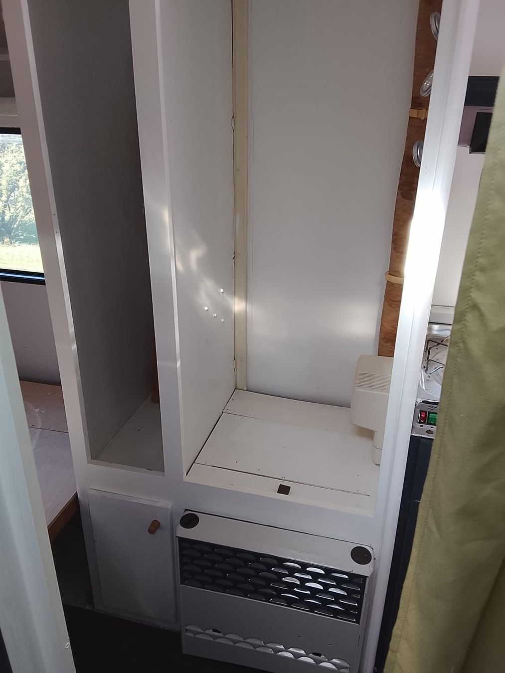Hobby Véhicules de camping: Hobby Caravan Hobby 430 SB Elegance – D'occasion à Ins par dma_v2l6 6