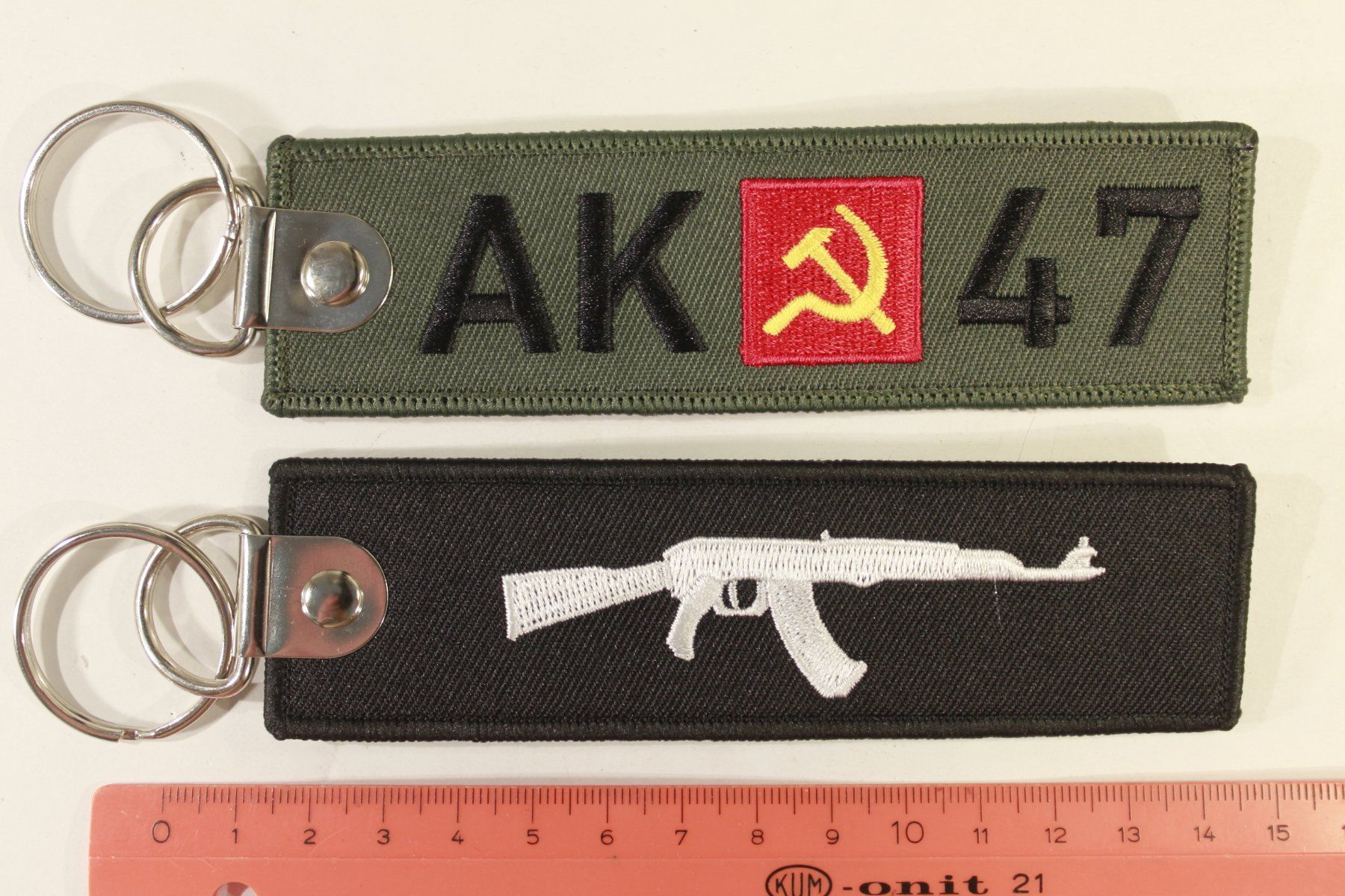 Portachiavi: porte clé AK 47 – Usato da La plaine venduto da 762