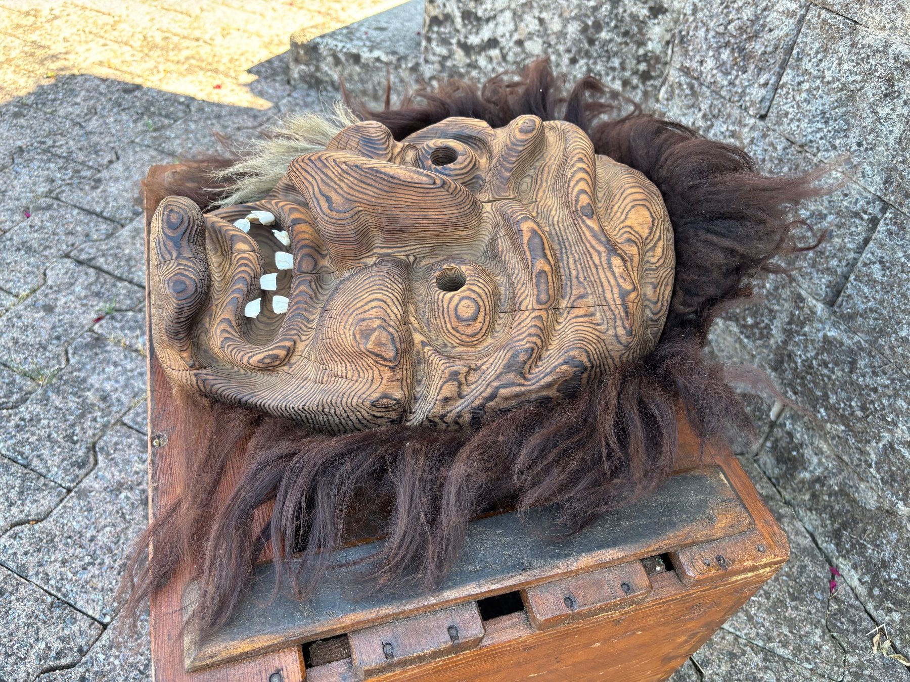 Sonstige Antiquitäten & Kunst: sehr schöne grosse alte Walliser Holzmaske – Gebraucht aus Feldbach von Olive1 4