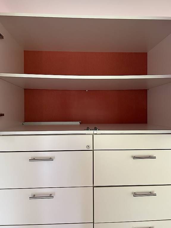 Armoires: Grosser Schrank – D'occasion à Flawil par chelsea011