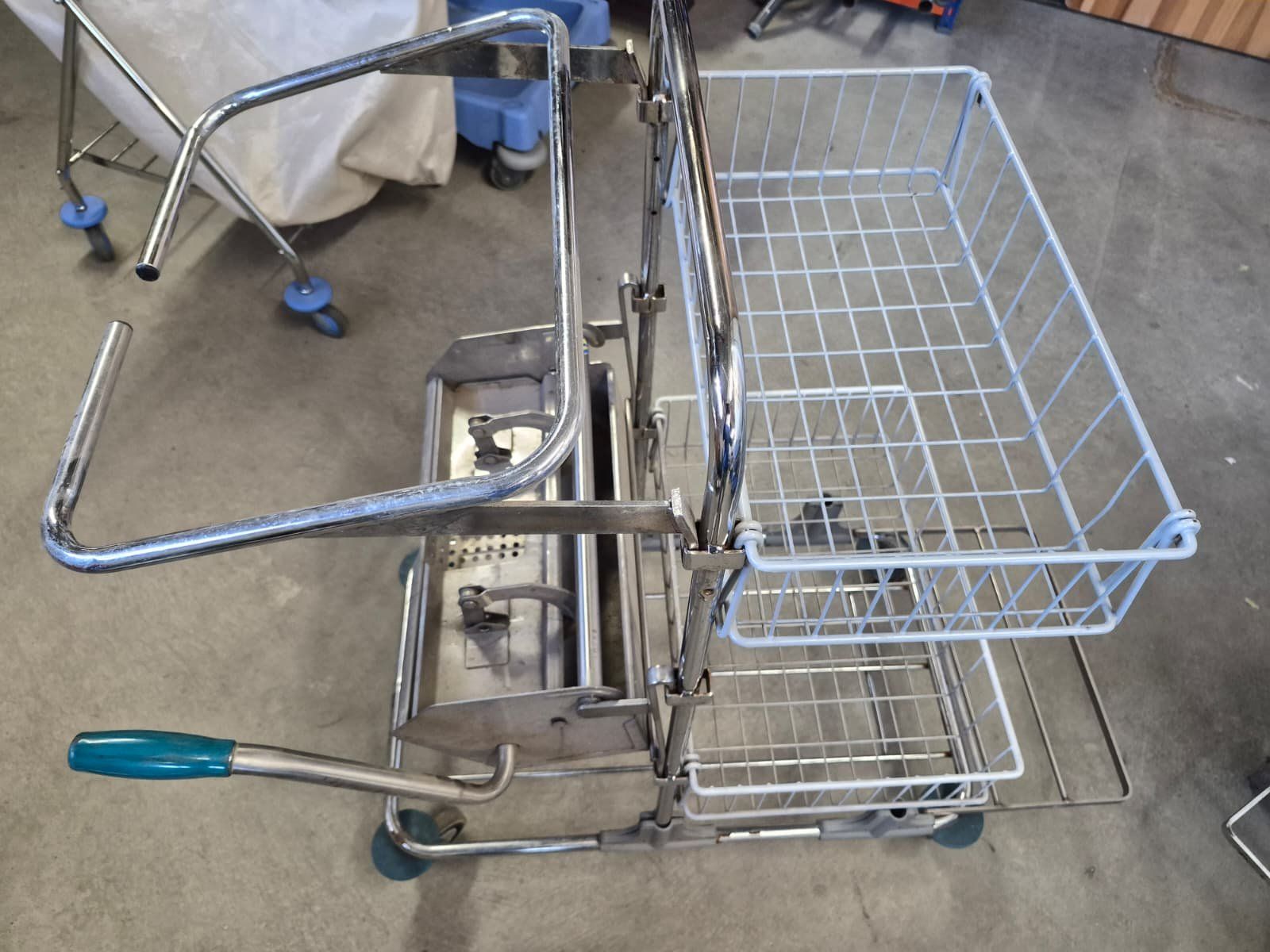 Tutti gli attrezzi: Reinigungswagen – Usato da Zollikofen venduto da HauswartBedarf