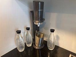 SodaStream Wassersprudler Crystal grau inkl. 3 Glasflaschen