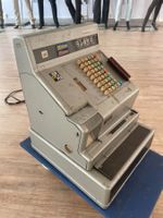 Machine enregistreuse vintage NCR , année 1970!
