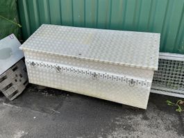 Aluminium Werkzeugkiste mit Deckel 185x60x86cm gebraucht