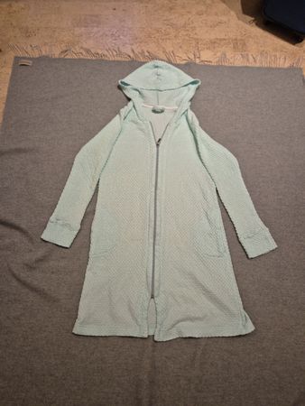 Mintgruener Bademantel mit Kapuze M