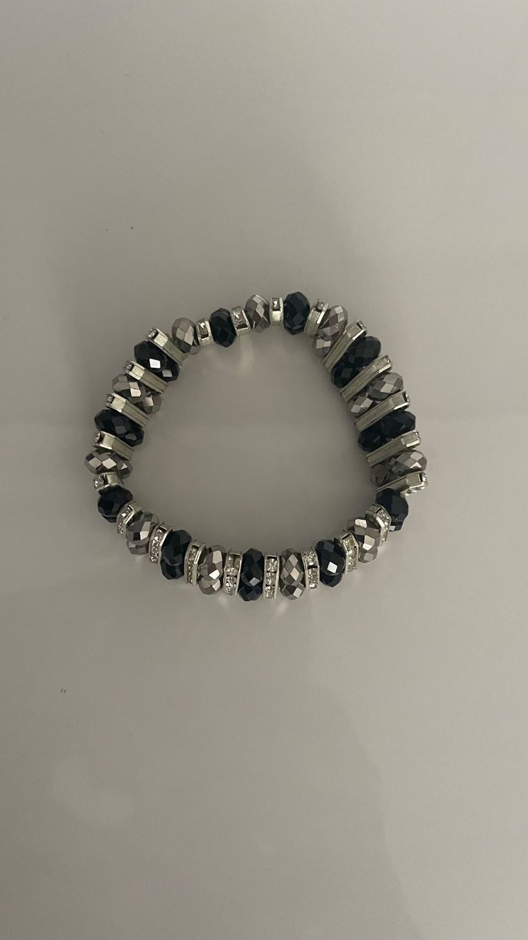 Bracciali & Braccialetti: Schönes Armband mit schwarz/silber – Nuovo (secondo la descrizione) da Wetzikon ZH venduto da Schrungus 1
