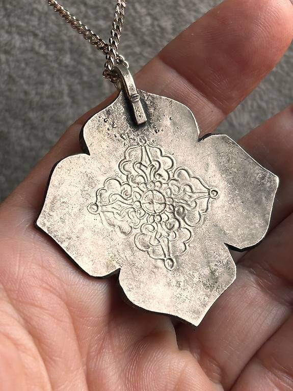 Colliers: Silberkette mit farbiger BLUME – D'occasion à Basel par bellespirit 3