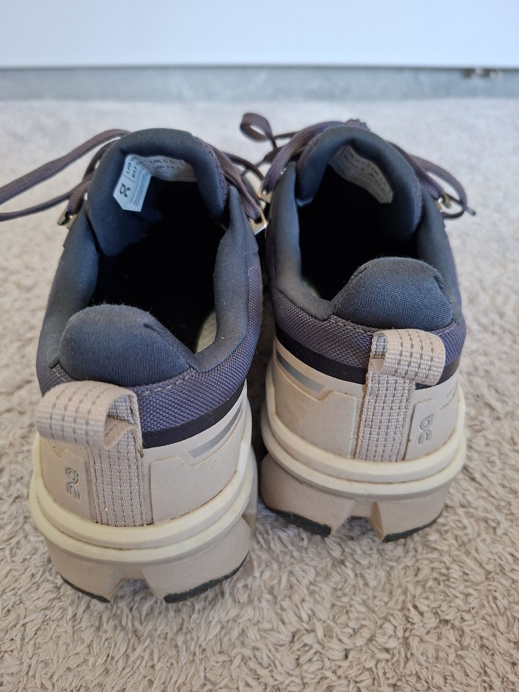 On Scarpe da donna: Chaussures On Cloudwander Waterproof gris taille 38.5 – Usato da Renens VD venduto da ser_j2fn 5