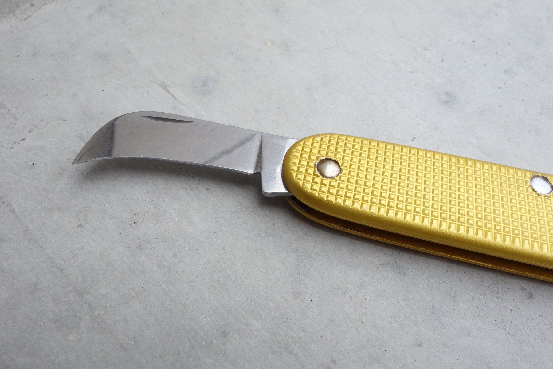 Victorinox Coltelli tascabile: Victorinox Alox Old Cross gold – Usato da St. Gallen venduto da 8201 5