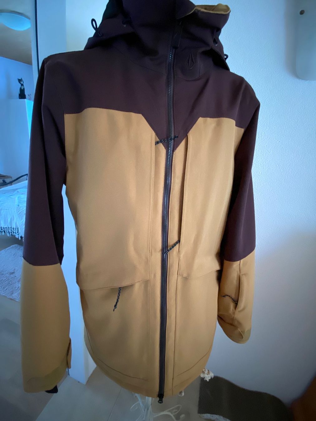 Volcom Giacche: Volcom Snowboard/Skijacke  Grösse M – Usato da Konolfingen venduto da Sheba11