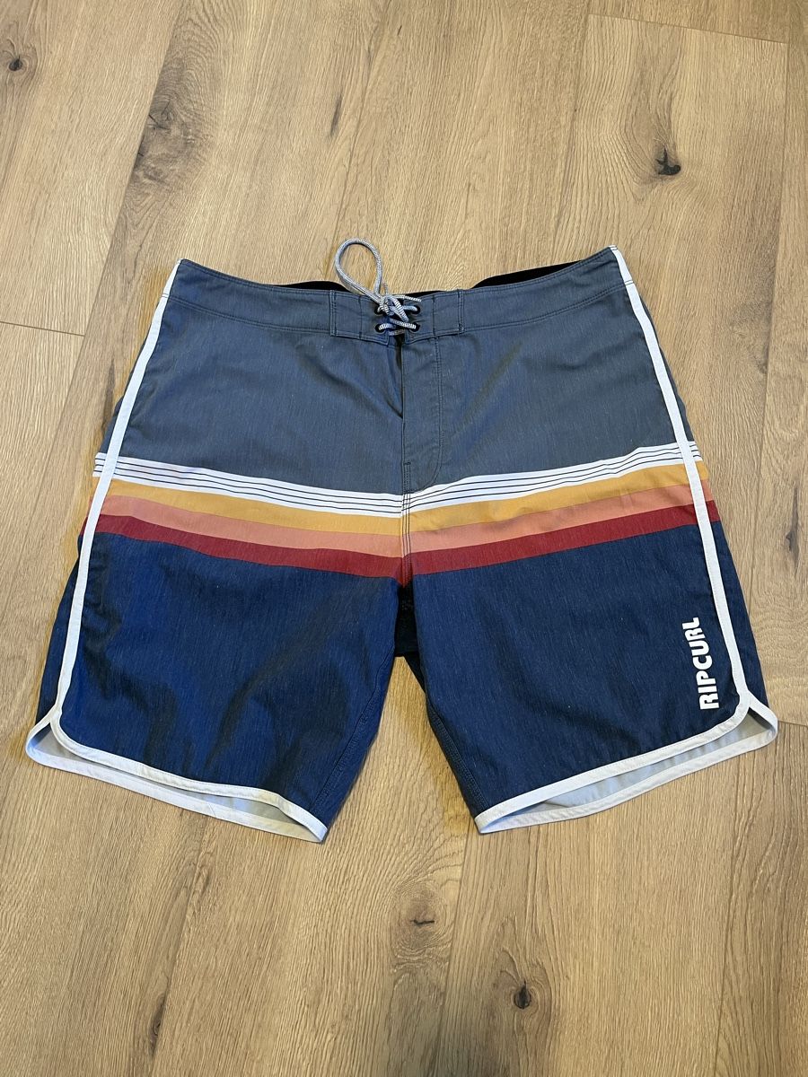 Rip Curl Pantaloni: Rip Curl Boardshorts – Usato da Dallenwil venduto da MuchsFichi