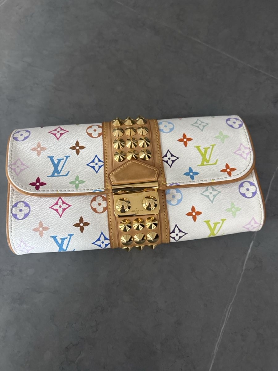 Louis Vuitton Sacs femmes: Original Vintage Louis Vuitton Clutch Studded White – D'occasion à Lugano par og4_h9b8 4
