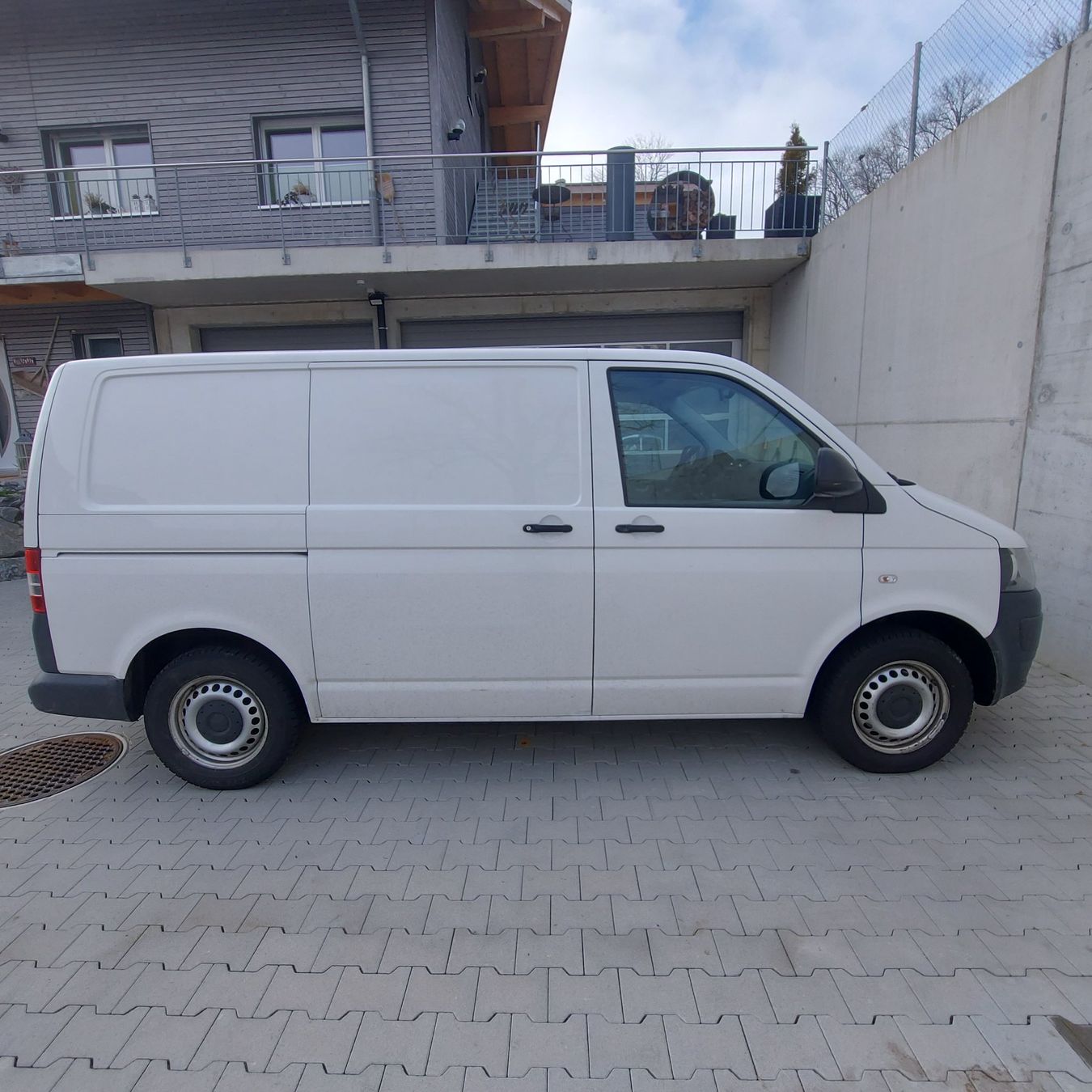 VW Veicoli commerciali: VW T5 Kastenwagen – Usato da Wasen im Emmental venduto da chris57 1