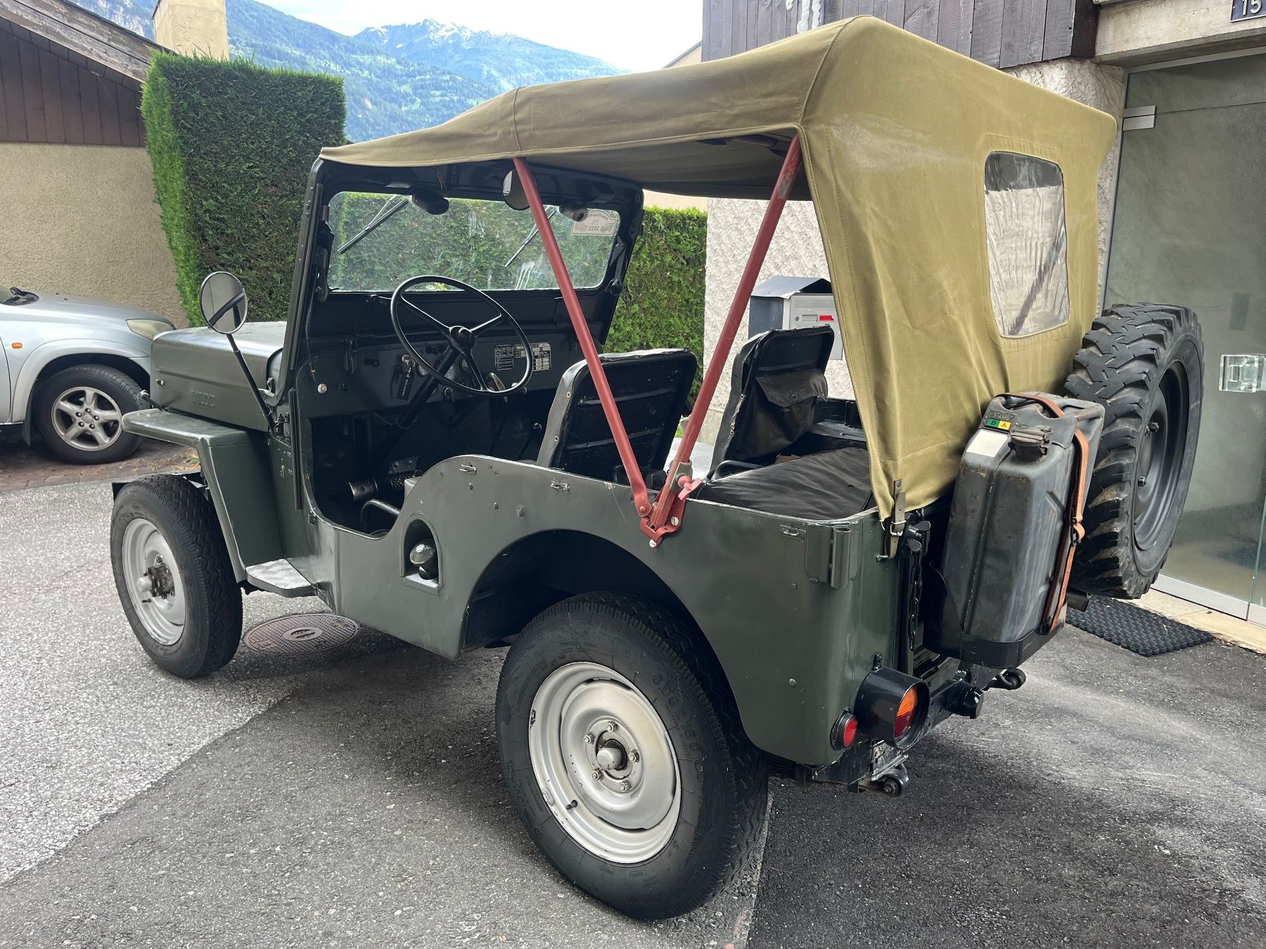 Jeep Autos: JEEP Willis OVERLAND – Gebraucht aus Sierre von f13960 5