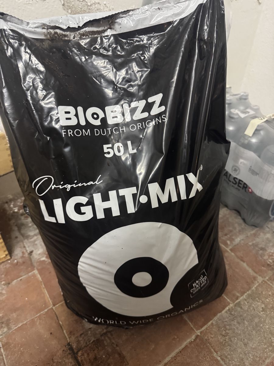 Blumentöpfe: BioBizz Light Mix 50L – Neu (gemäss Beschreibung) aus Zürich von Leined