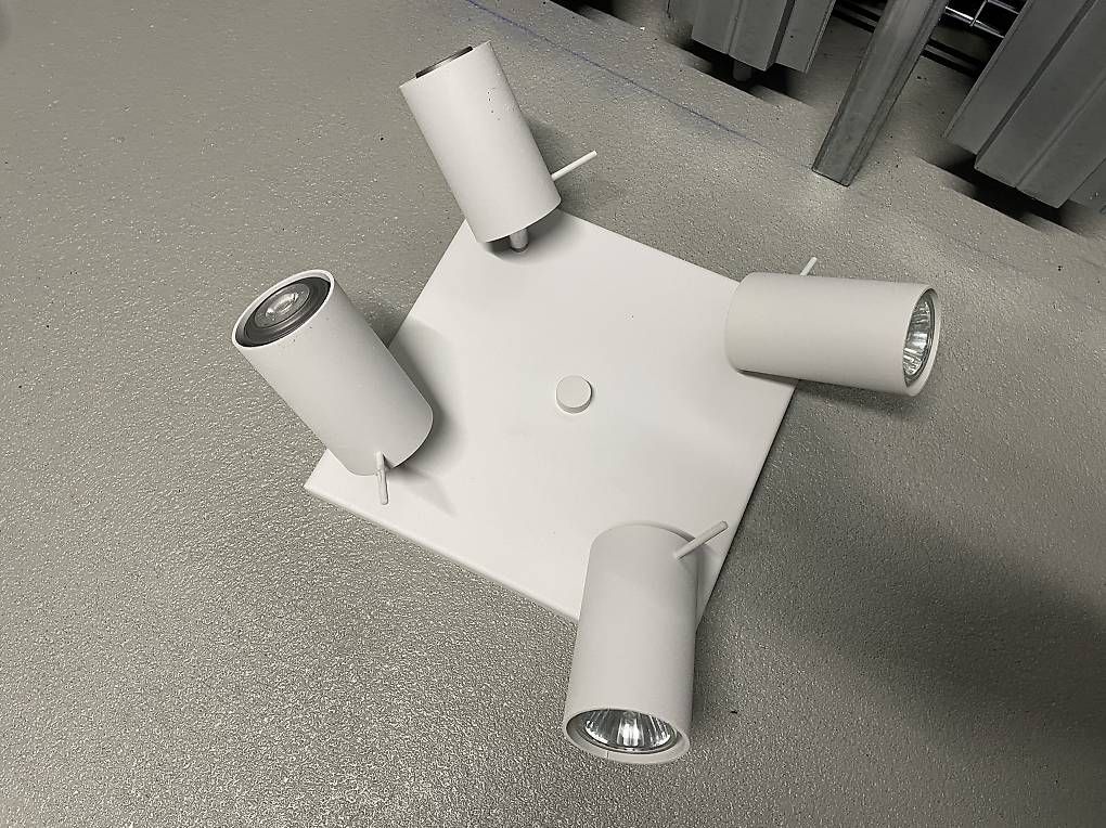 Lampadari & plafoniere: 5 Spot Lampen zu verkaufen – Usato da Unterägeri venduto da N.Iten 1
