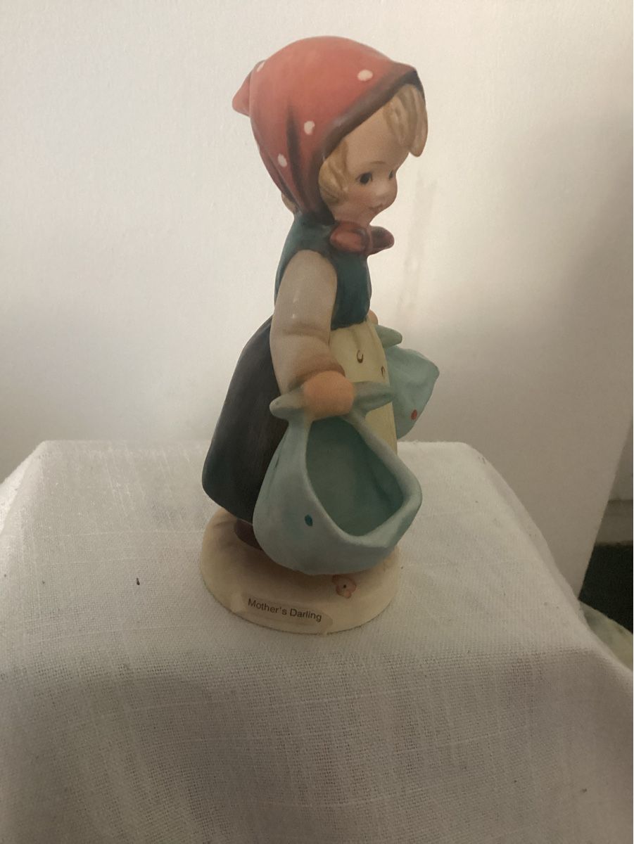 Hummel Figuren: GOEBEL FIGUR 1985 – Gebraucht aus Münchenstein von NoSu98 1