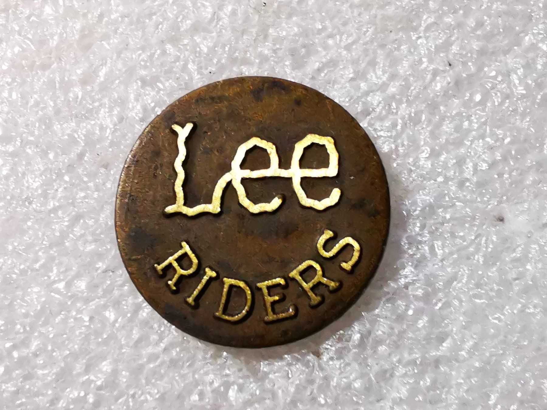 Placchette & Badge: Ansteckpin 35: Lee Riders – Usato da Oppligen venduto da Pin-Fall-Shop