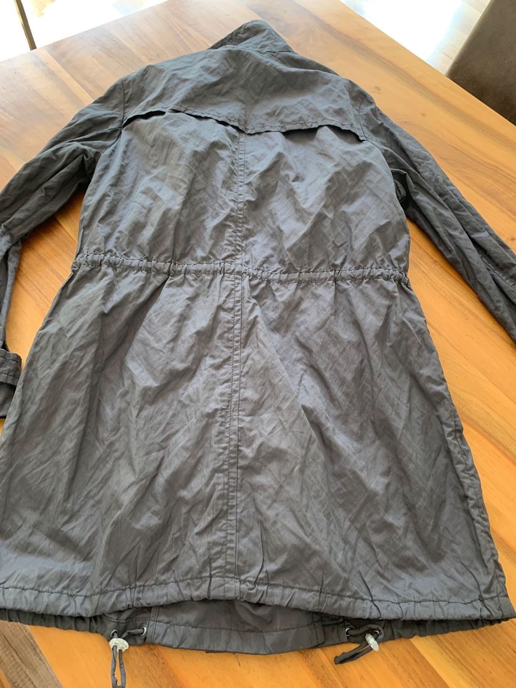 Opus Mäntel: OPUS toller leichter Mantel / Parka antrazith Gr. 38 – Gebraucht aus Meiringen von Jackwashere 1