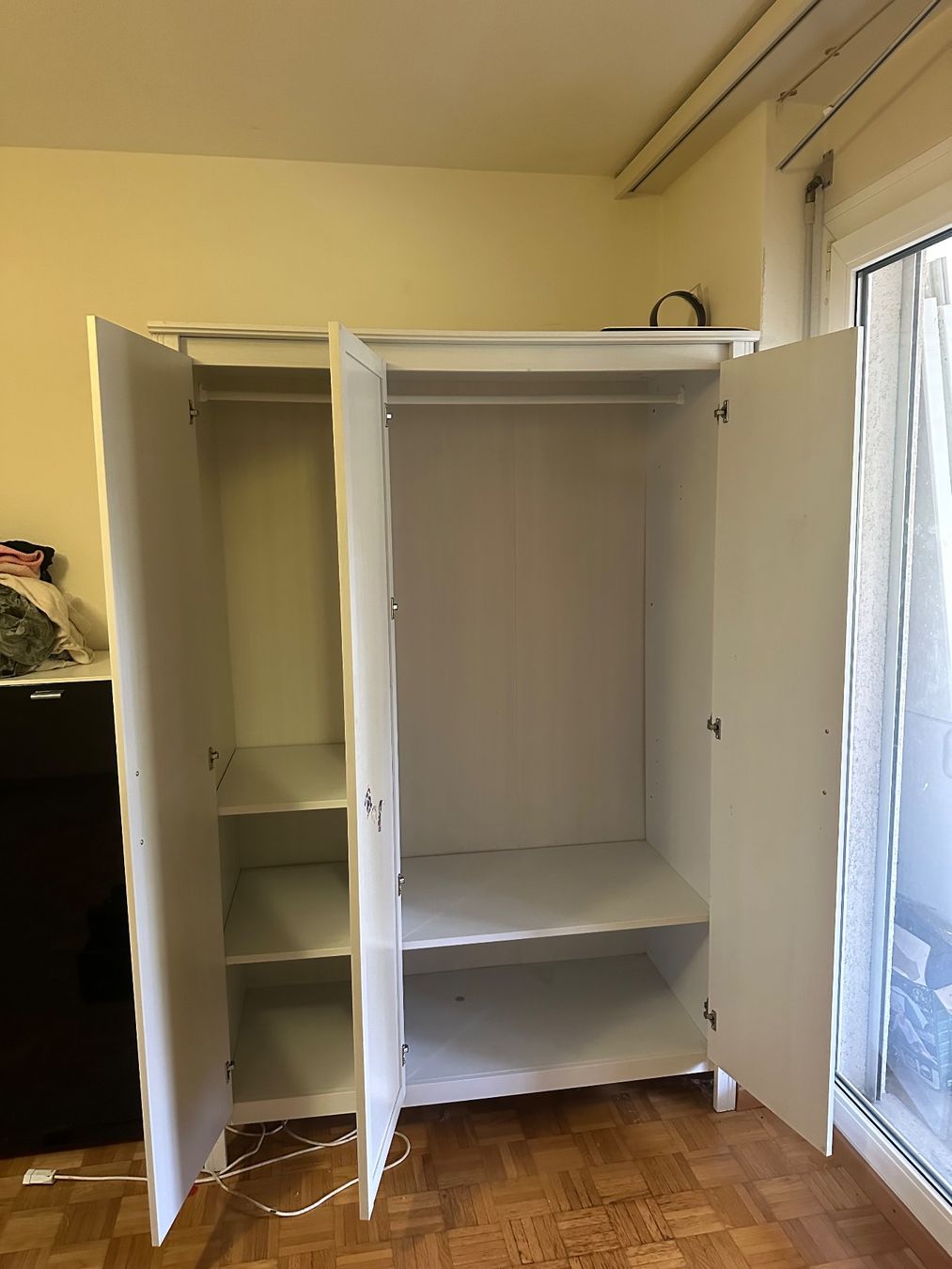 Armadi: Kleiderschrank weiss – Usato da Adlikon b.Regensdf venduto da val_tn7g 2
