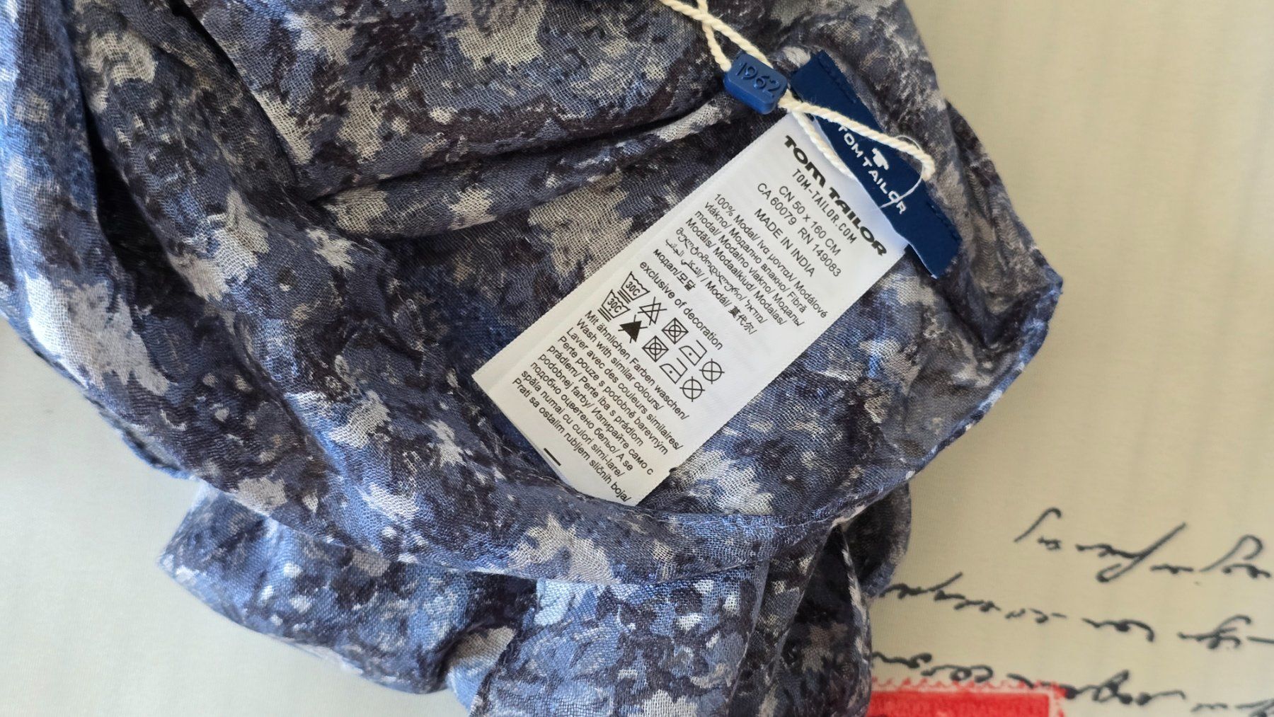 Tom Tailor Foulards, Tücher & Schals: ​🏷️ Loop Schal von TomTailor 🧣 – Neu und originalverpackt aus Thalwil von VitaMini 3