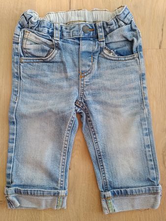 Perfekt für den Herbst - Jeans Jungen S. Oliver - Grösse 80