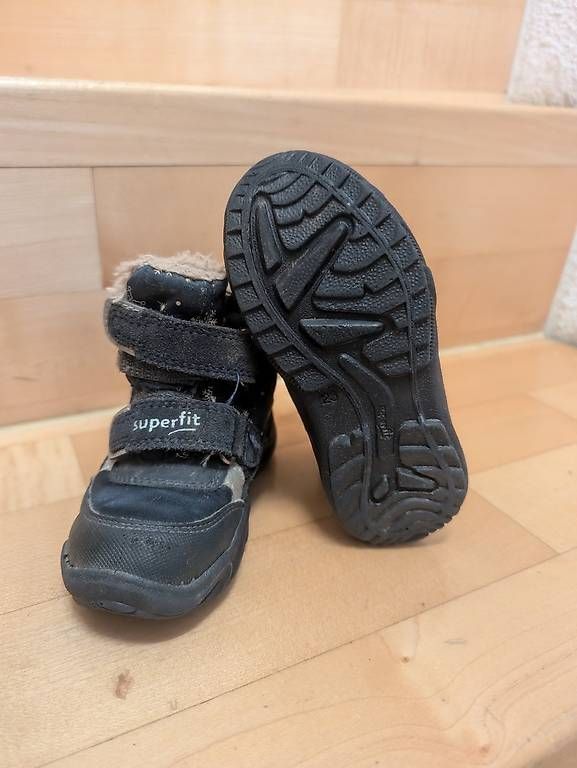 Scarpe per ragazzi: Winterschuhe Gr 23 – Usato da Neftenbach venduto da Nadine069