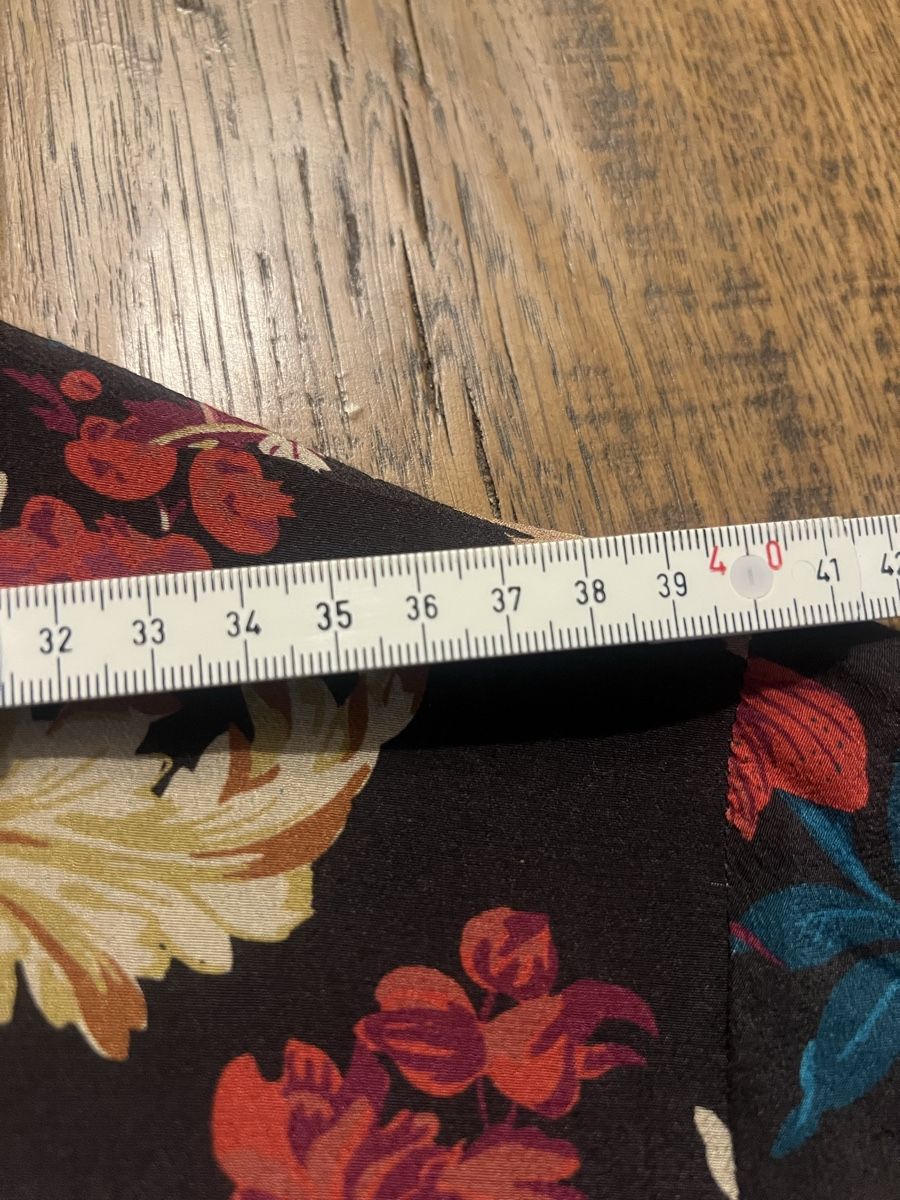 Nile Vestiti: Nile Kleid super cool  – Usato da Horgen venduto da Baroseda 4