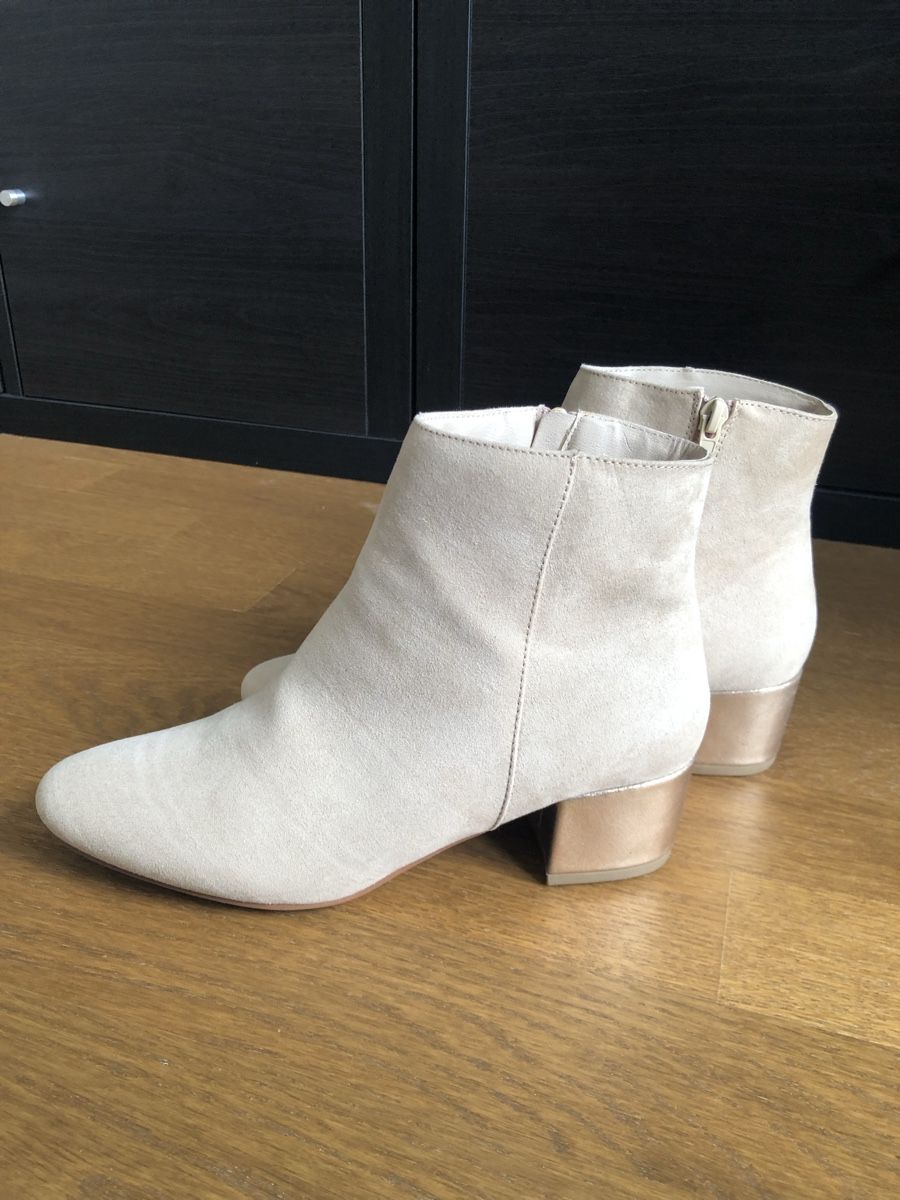 Damenschuhe: Stiefeletten – Gebraucht aus Gamprin von Minabal 2
