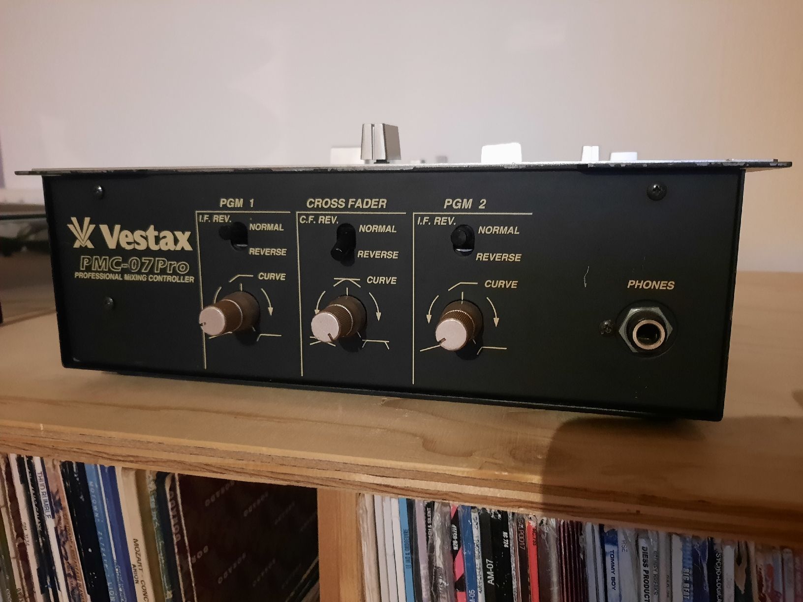 Vestax Mischpulte: Vestax PMC-07 Pro – Gebraucht aus St-Martin FR von karot001 4