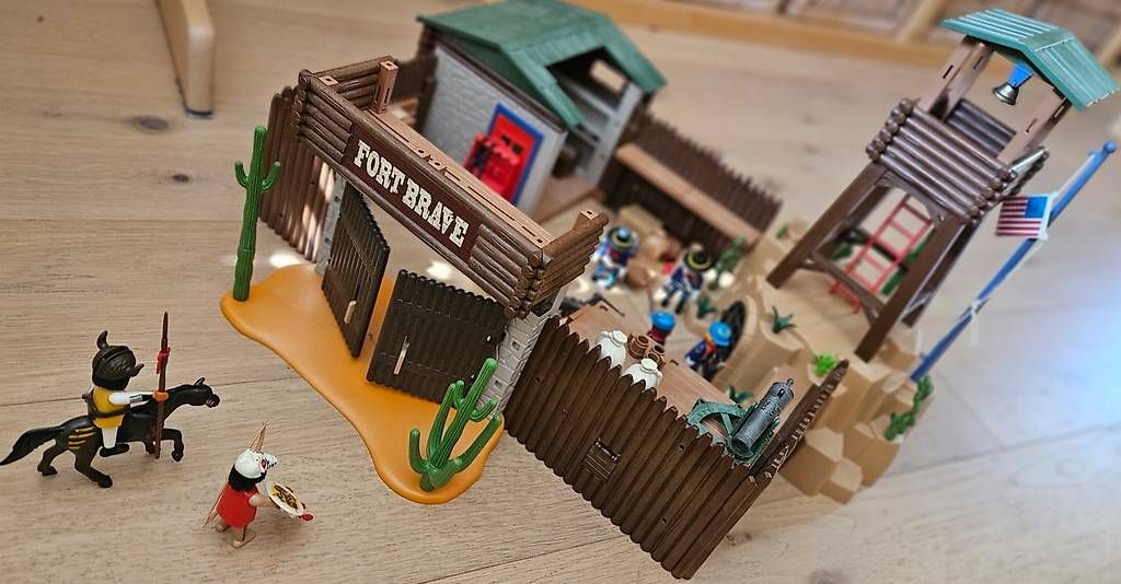 Spielzeuge: Fort des cow-boy Playmobil – Gebraucht aus Goumoens-la-Ville von isa_f87c 2