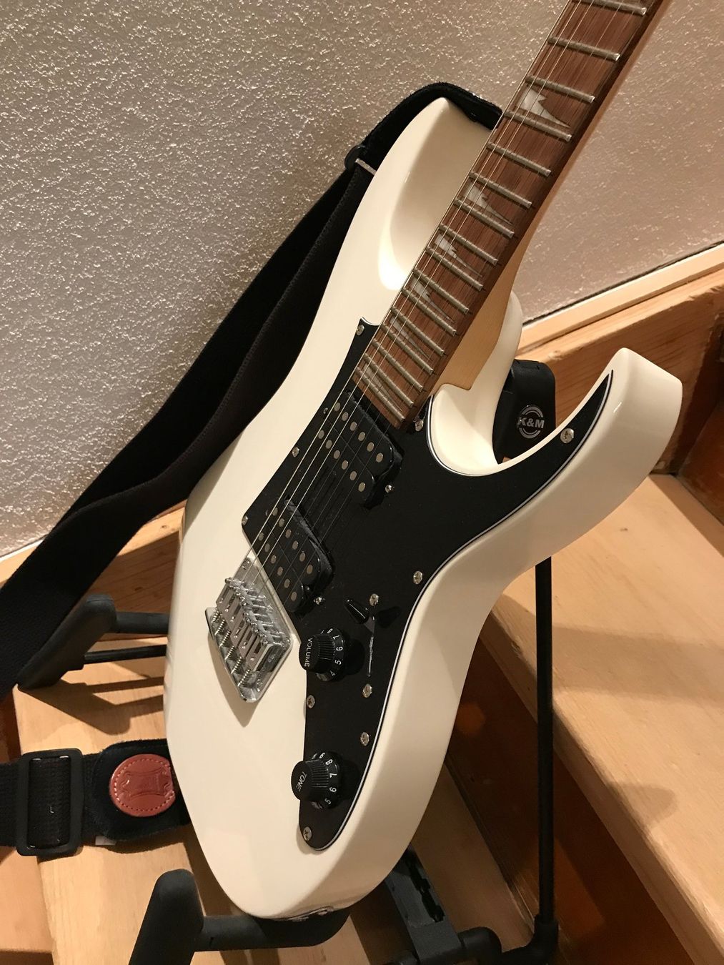 Ibanez Musikinstrumente: Ibanez GRGM21-WH E-Guitar Micro – Gebraucht aus Kesswil von  1