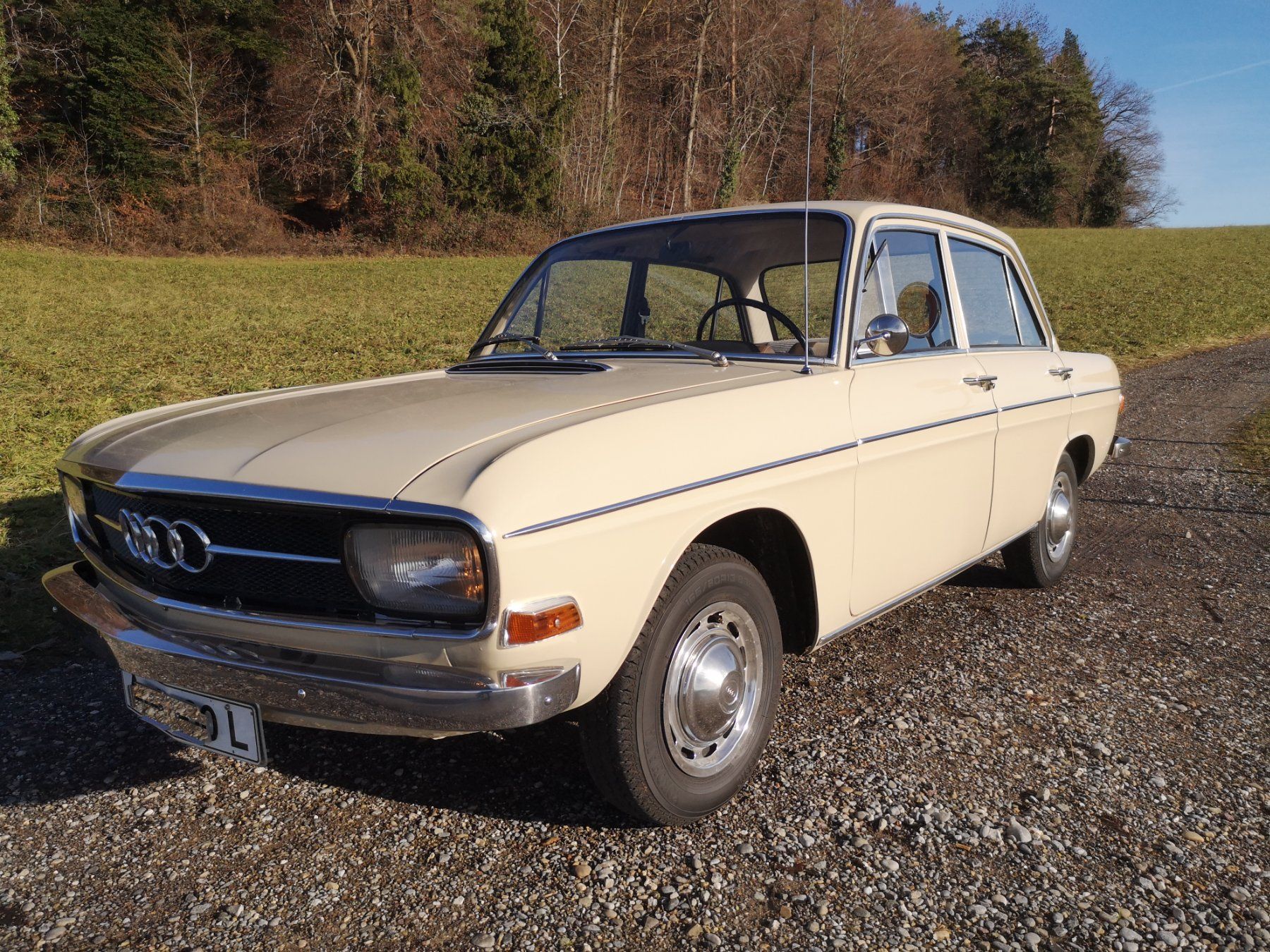 Audi Automobili: Audi 60L Oldtimer 1971 ab MFK und Service – Usato da Lommis venduto da twospark