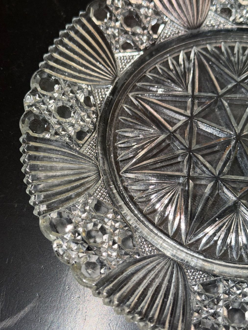 Piatti: JUGENDSTIL TELLER FLACH / SCHALE, KRISTALL PRESSGLAS – Usato da Matzingen venduto da Puhbaerli 5