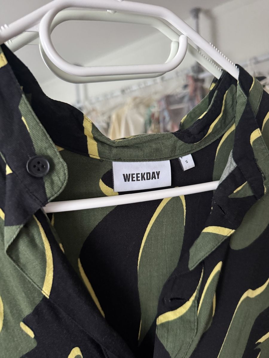 Weekday Vestiti: Weekday Kleid gemustert Grösse S – Nuovo (secondo la descrizione) da Buochs venduto da nik_r7gm 1