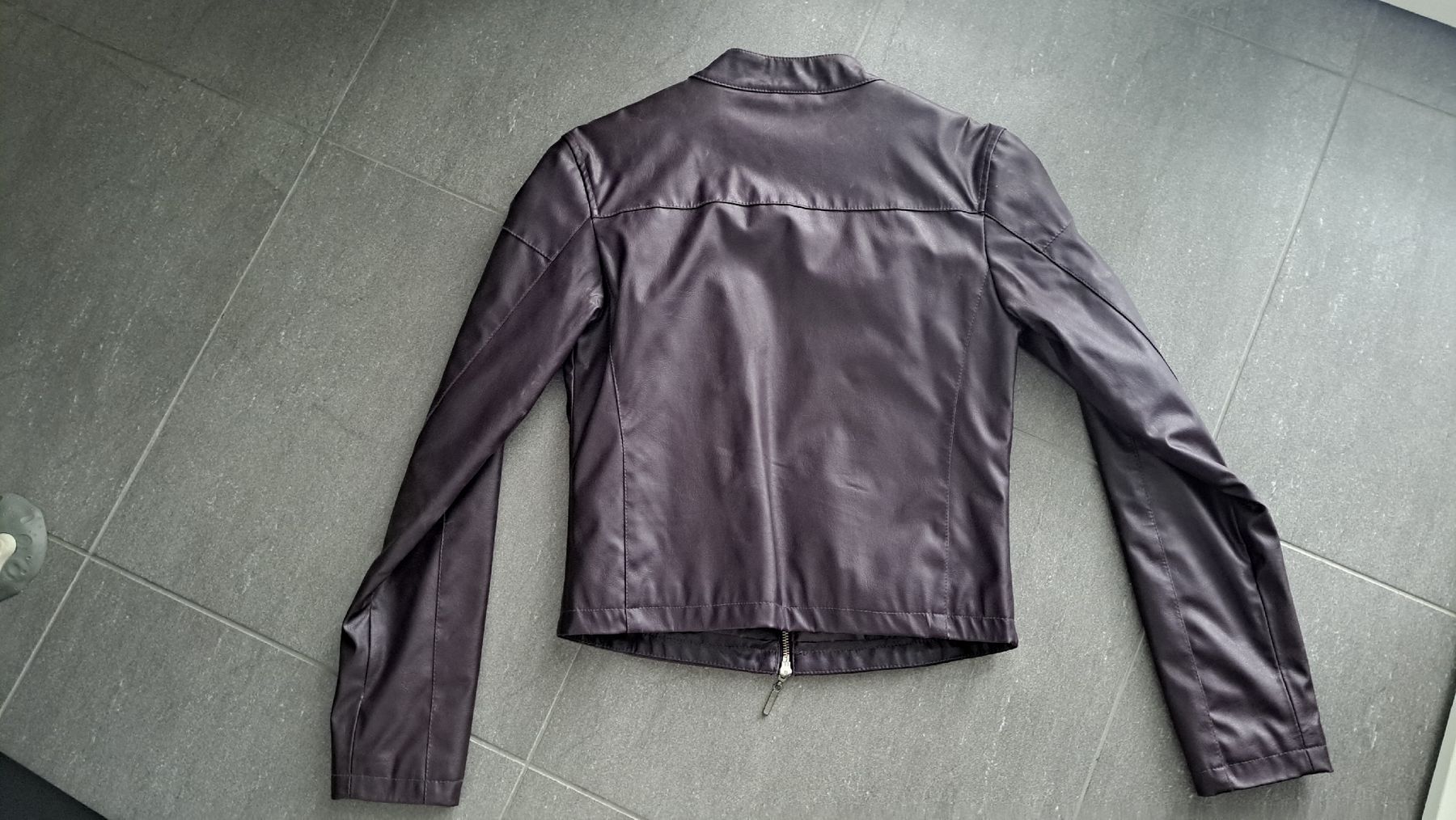 Jacken: Lässige Übergangsjacke bordeaux Gr. 38 – Gebraucht aus Winterthur von Dream_of 1